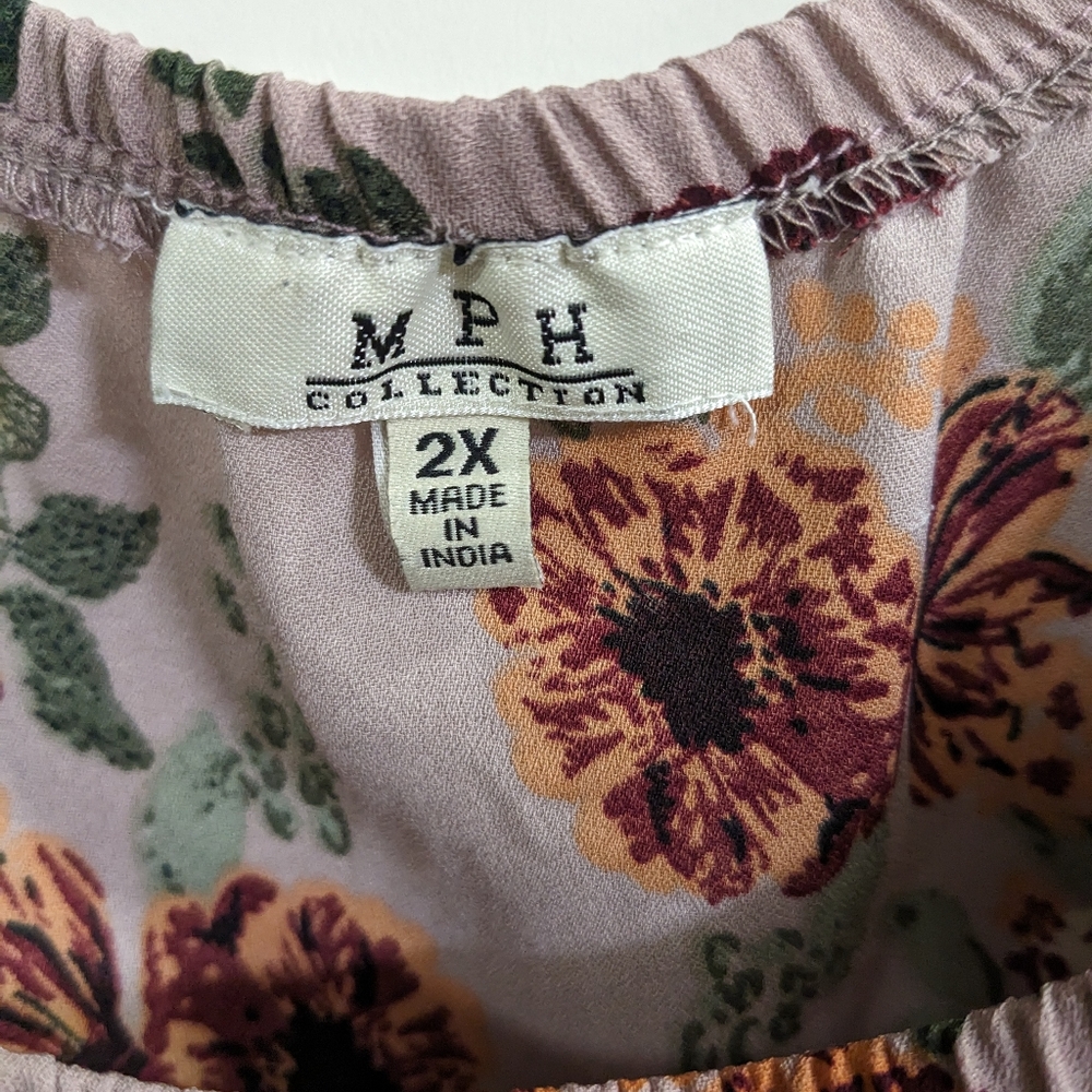 MPH Collection floral blouse - Picture 7 of 7